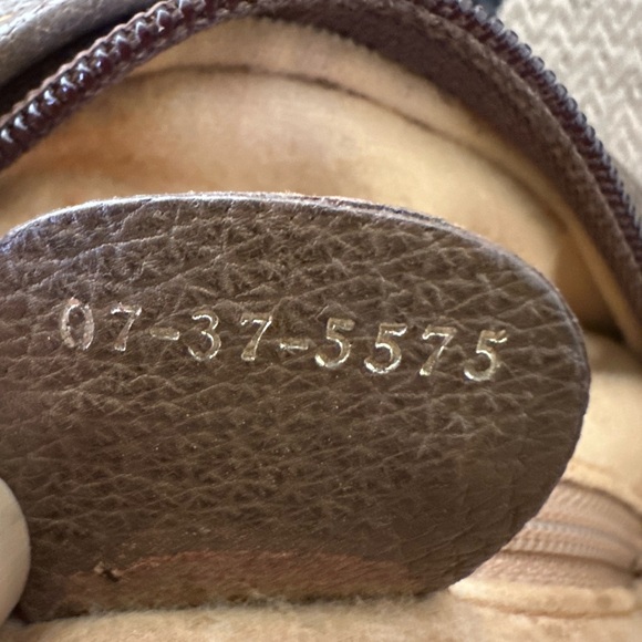 DO NOT BUY Gucci Leather Disc Bag - Picture 13 of 14